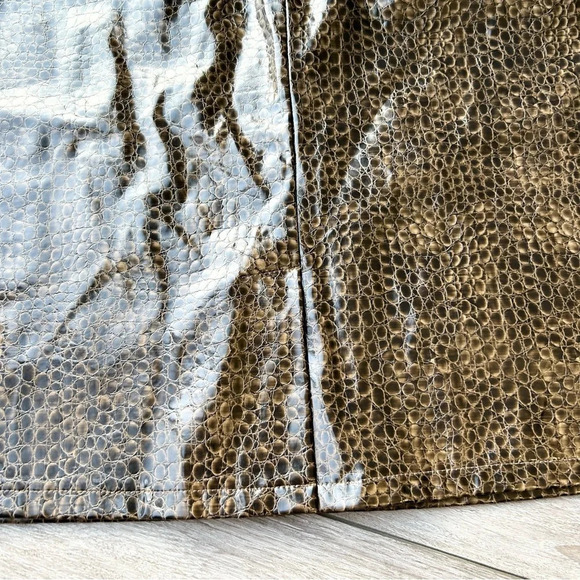 Valenti Snakeskin Faux Patent Leather Mini Skirt - Picture 4 of 12